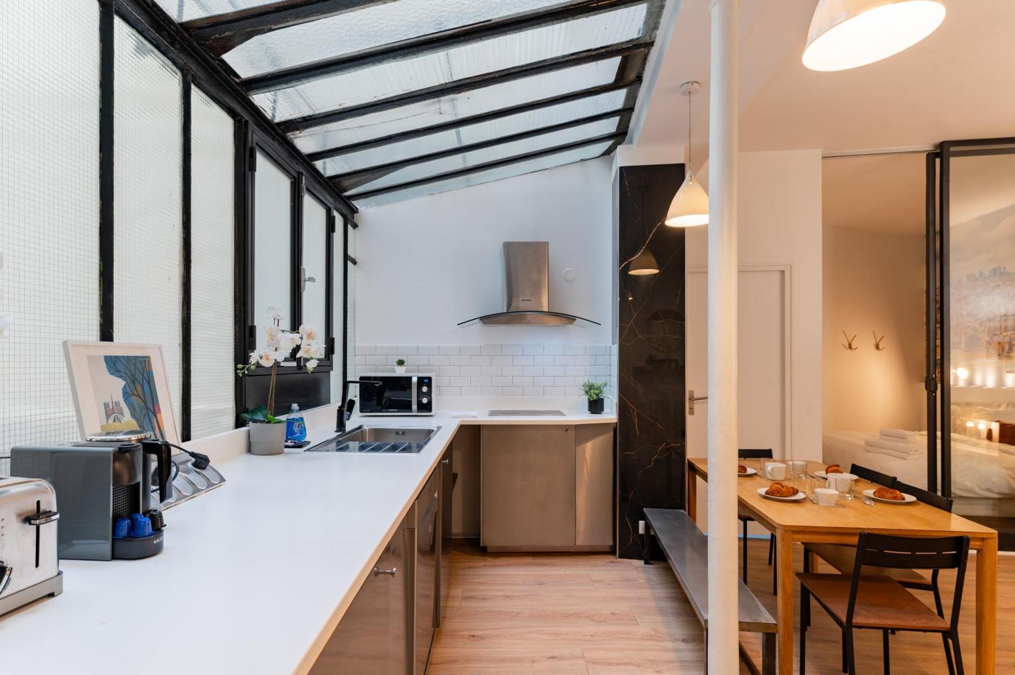 St Germain Sartre Chicsuites Paris Exterior foto
